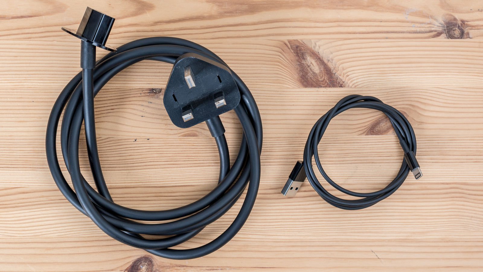 How to fix a Mac that won't turn on: Power cable