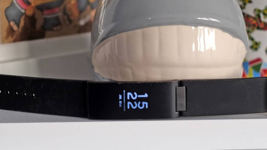 Best waterproof fitness trackers for swimming 2019