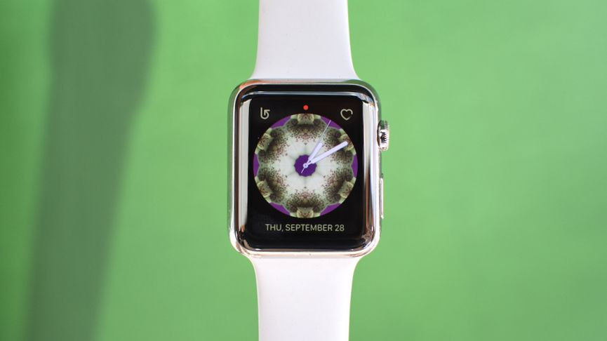 How do you change faces on Apple Watch?